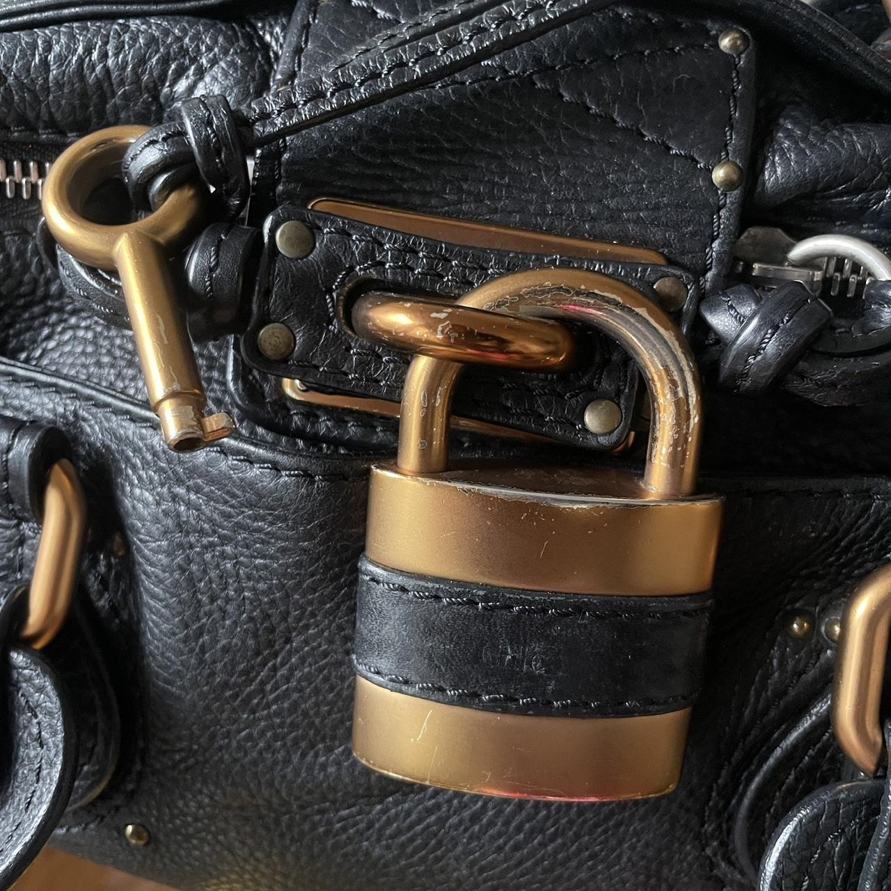 PreOwned Vintage Classic Regular Size Black Leather Chloé Paddington Bag with Brass-toned Hardware