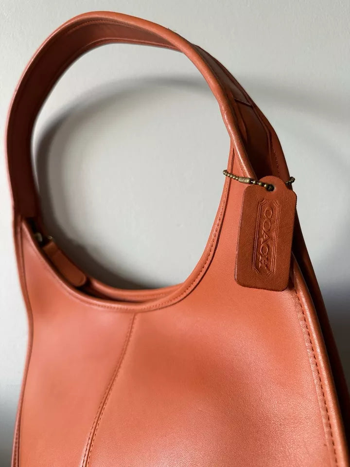 Vintage Coach Ergo 9025 color Tangerine orange